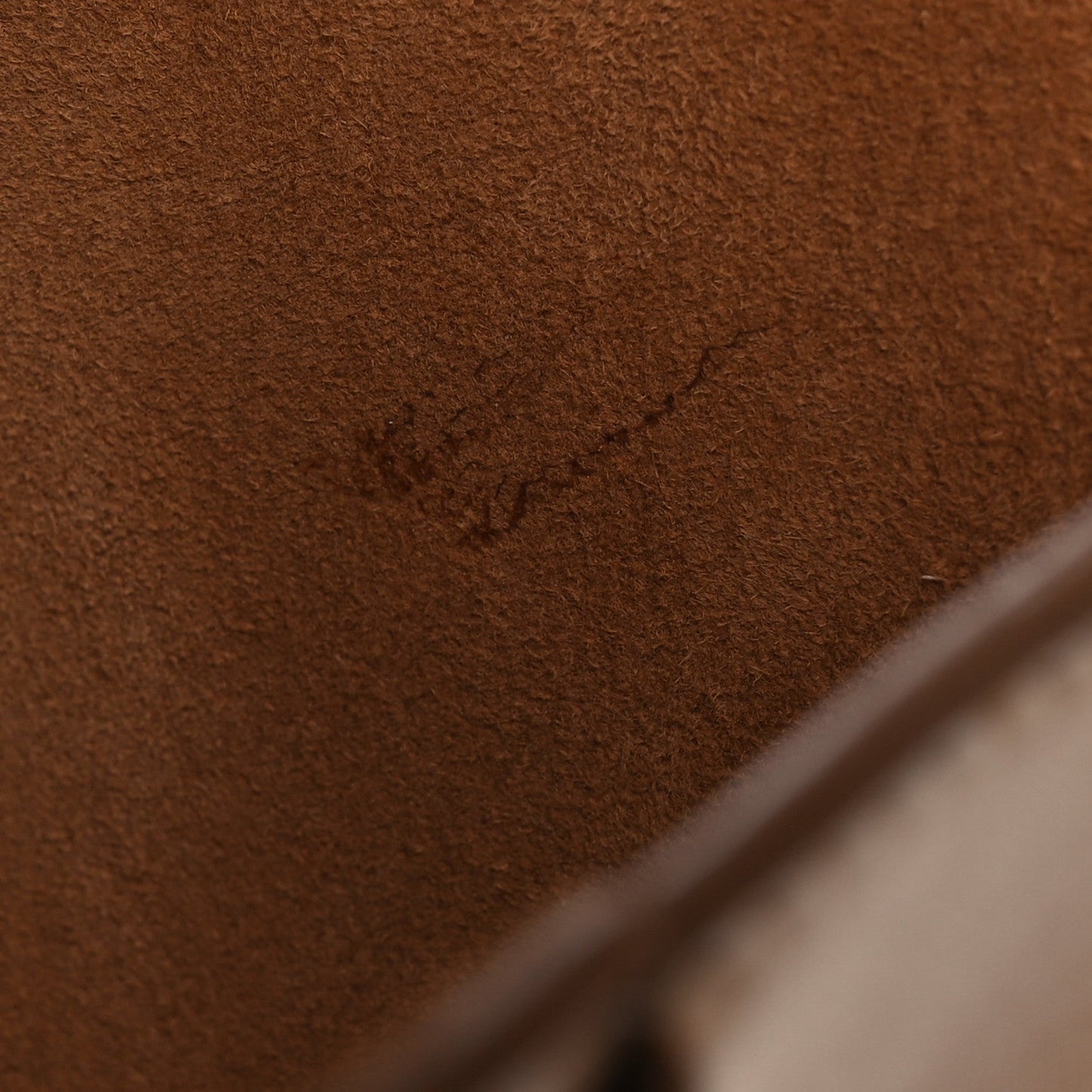 Bottega Veneta Grained Calfskin Maxi Intrecciato Medium Arco Nude