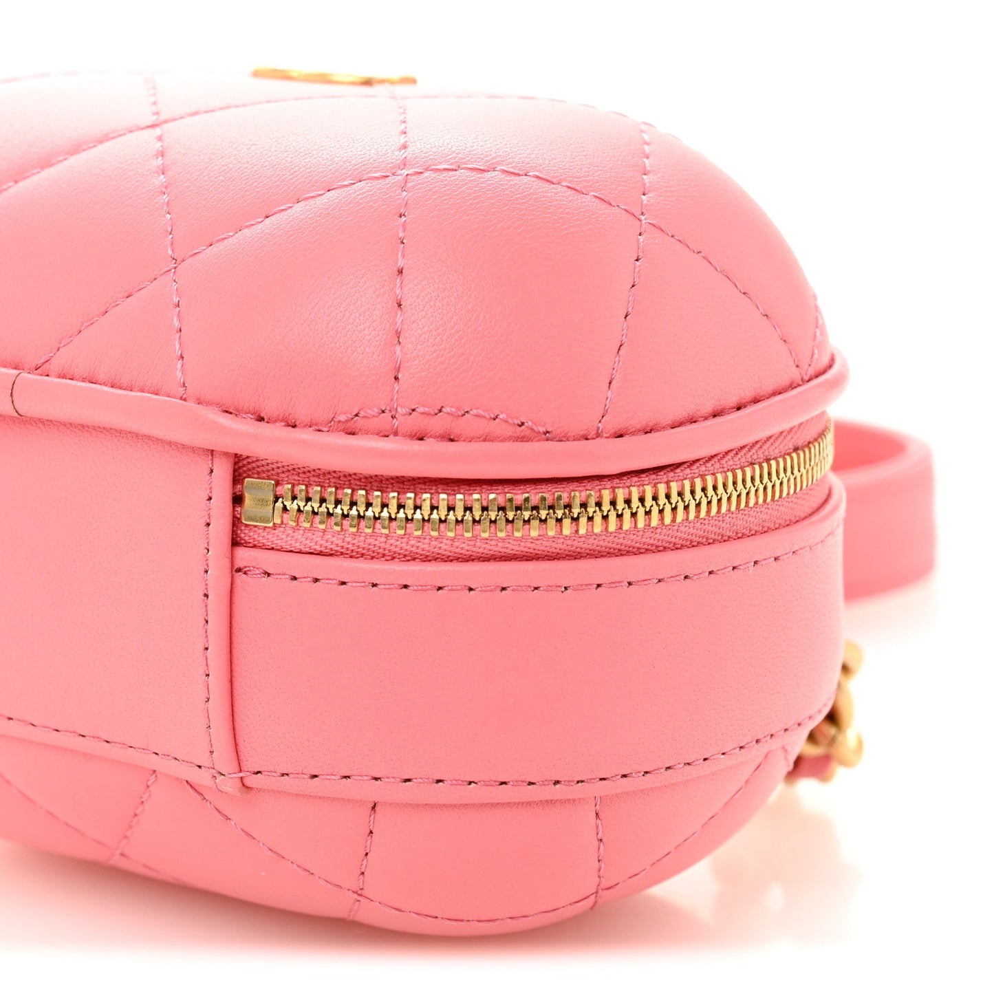 Chanel Lambskin Quilted CC Bubble Vanity Case With Chain Pink