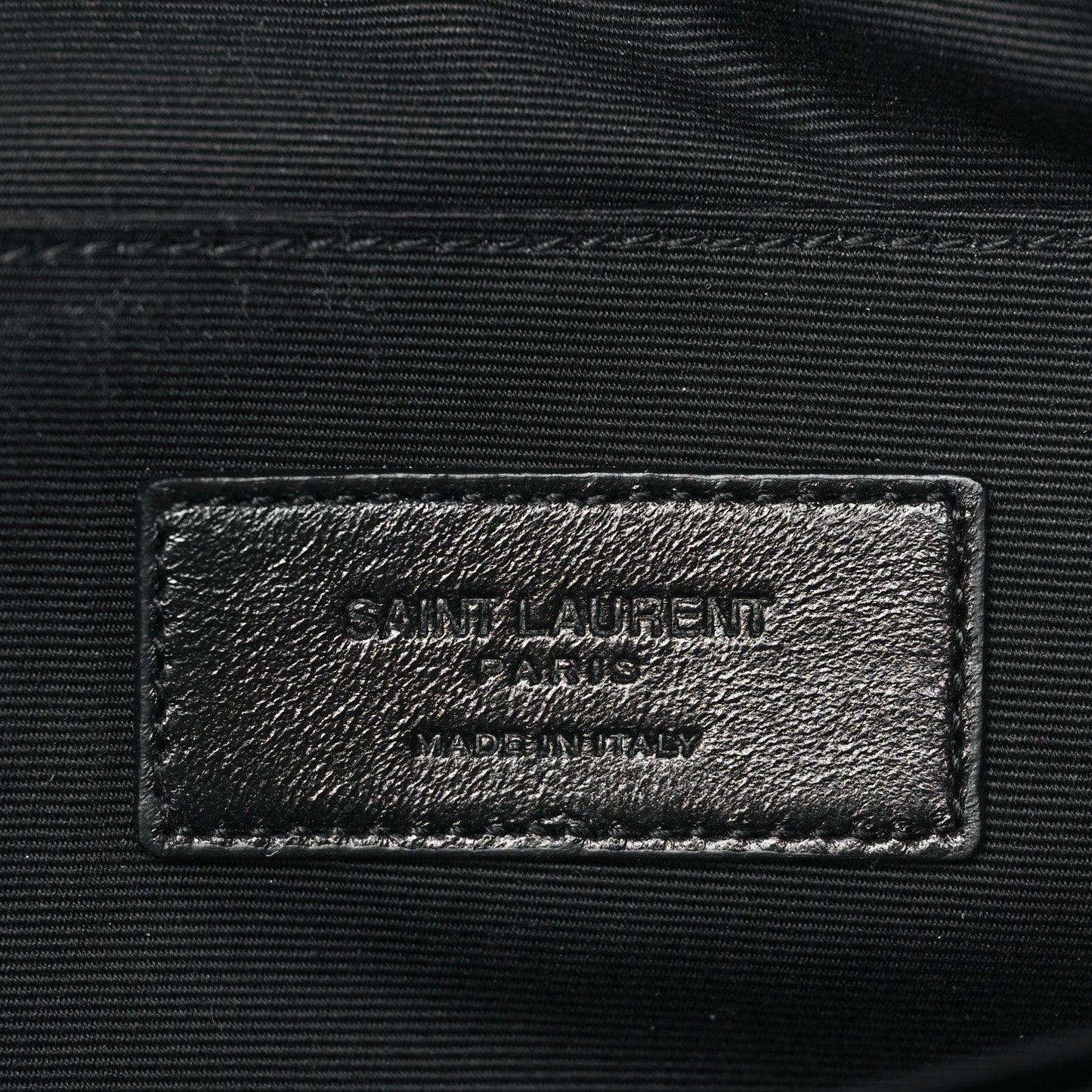 Saint Laurent Grain De Poudre Zipped Tablet Holder Black