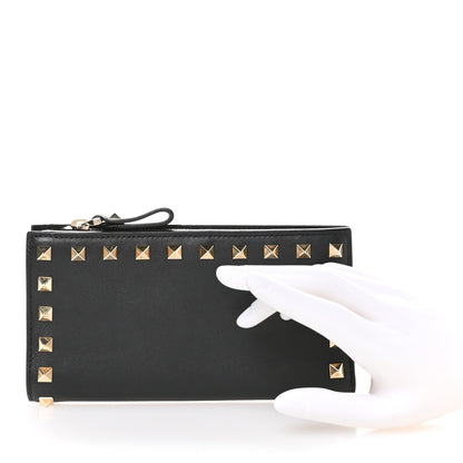 Valentino Garavani Calfskin Rockstud Continental Wallet Black