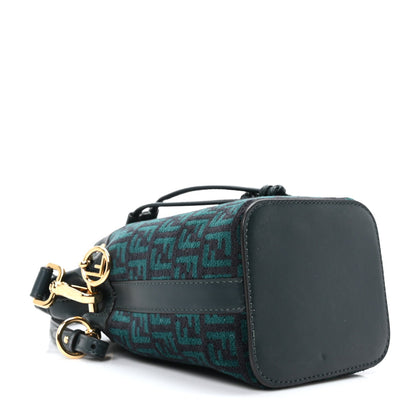 Fendi Chenille Vitello F is Fendi Micro FF Mini Mon Tresor Bucket Bag Verde Inglese