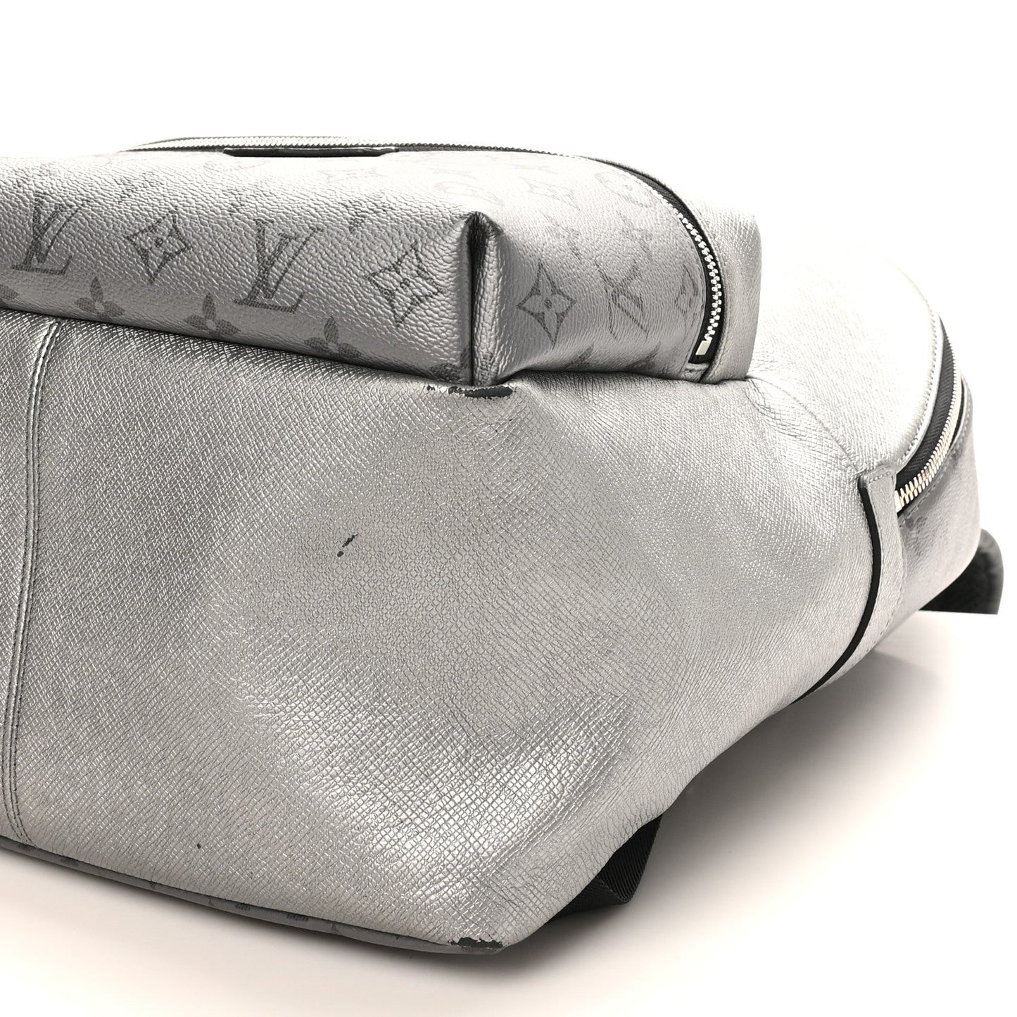 Louis Vuitton Monogram Taiga Discovery Backpack PM Silver