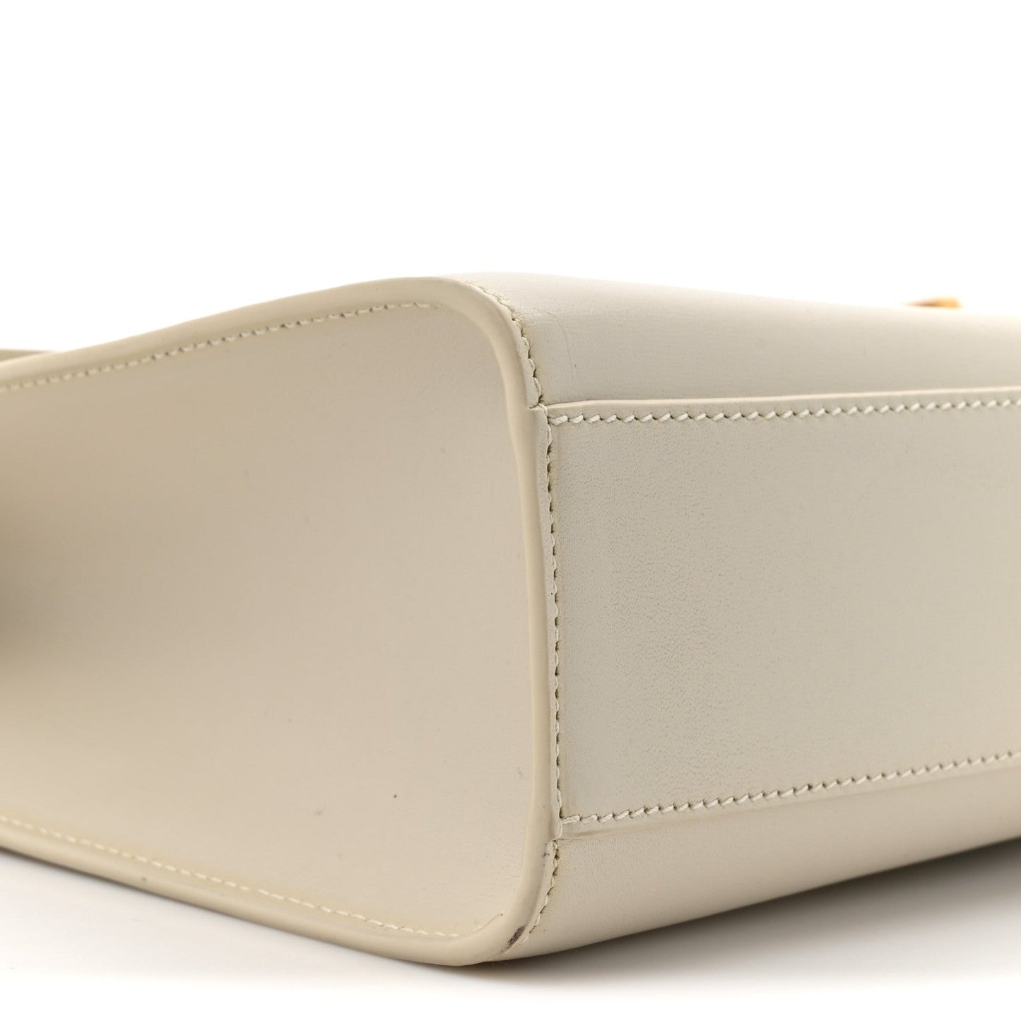 Saint Laurent Smooth Calfskin Manhattan Shoulder Bag Crema Soft