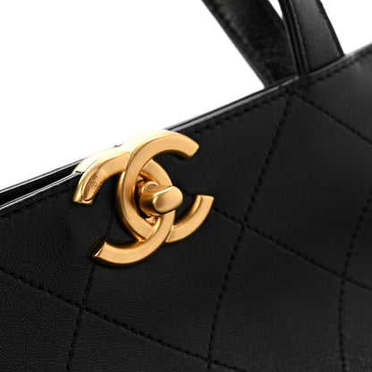 Chanel Shiny Lambskin Quilted Chain Around Shopping Tote Black