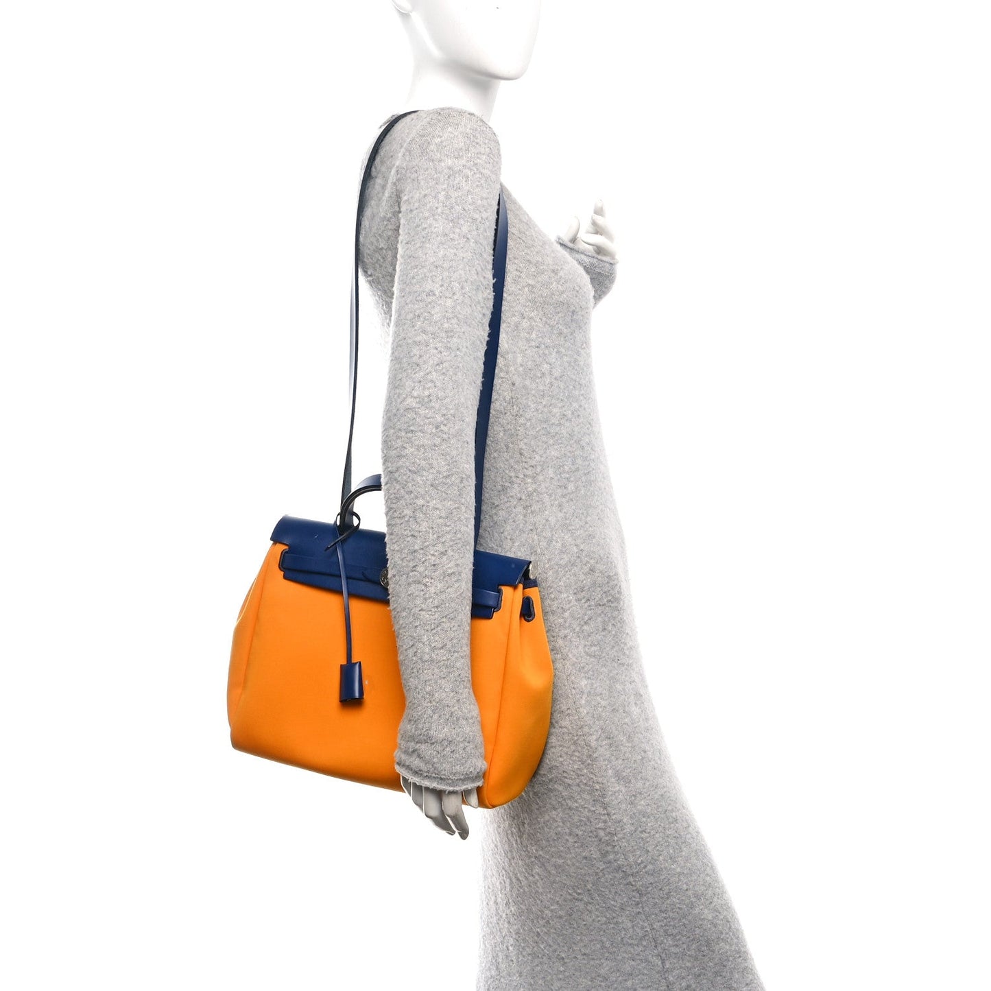 Hermes Military Toile Vache Hunter Verso Herbag Zip Retourne 31 PM Jaune Or Bleu Outremer Bleu Saphir