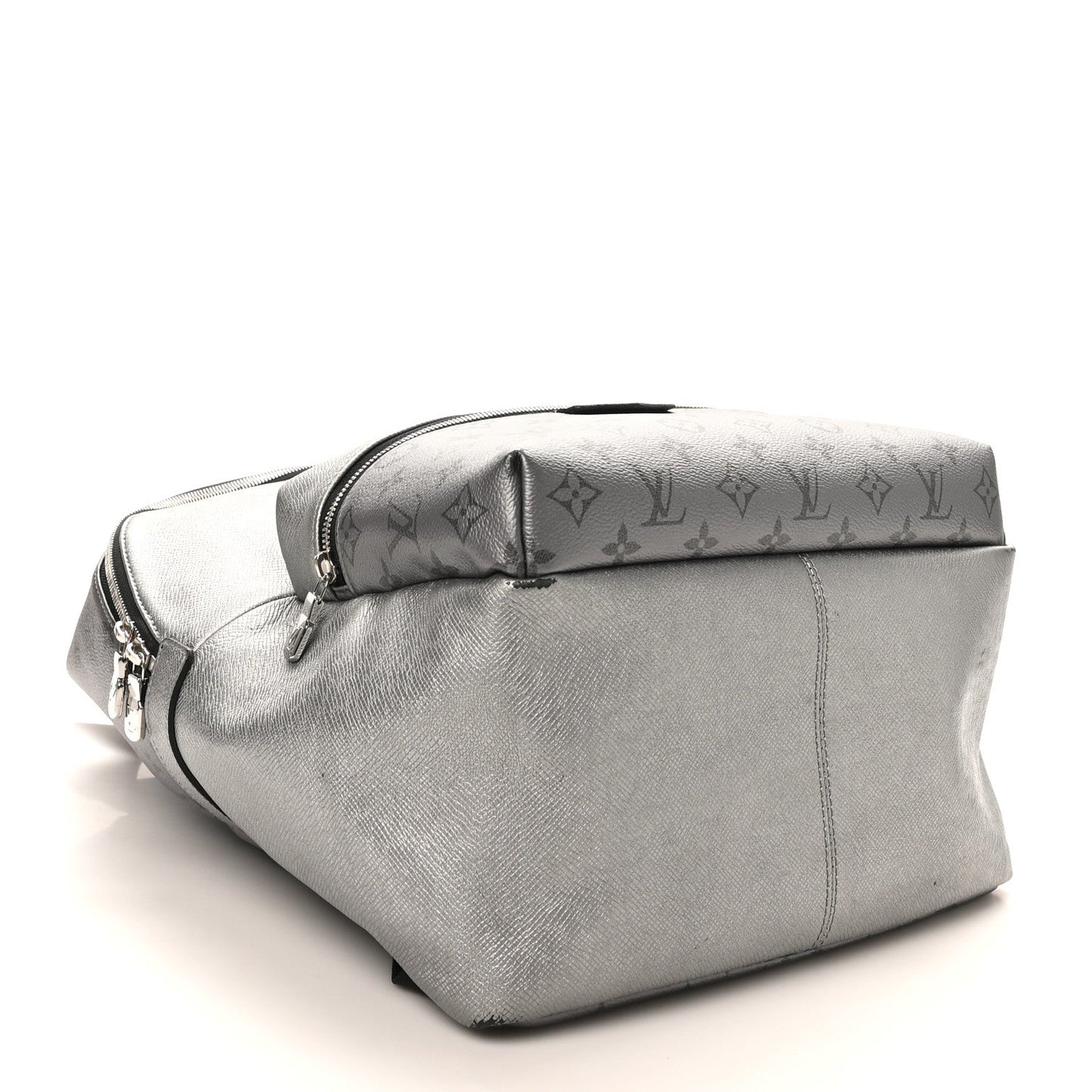 Louis Vuitton Monogram Taiga Discovery Backpack PM Silver