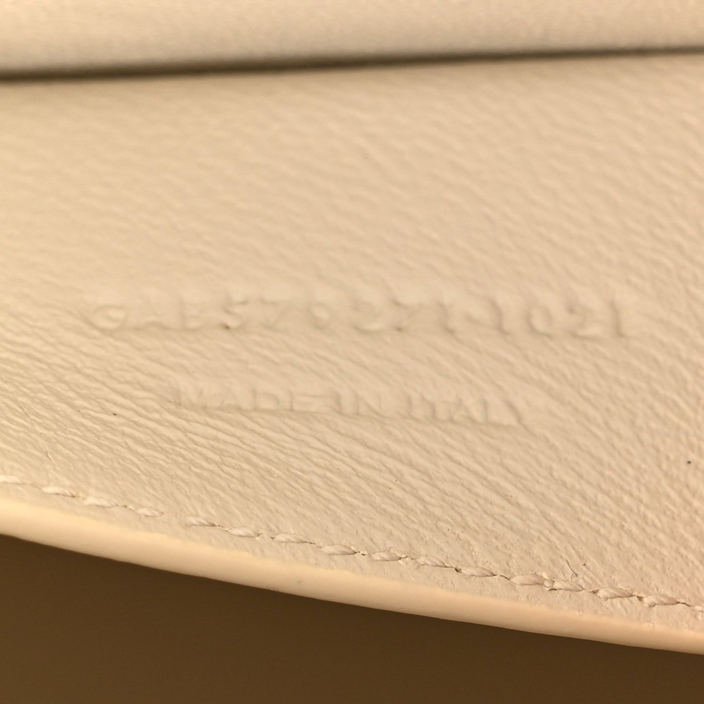 Saint Laurent Smooth Calfskin Manhattan Shoulder Bag Crema Soft