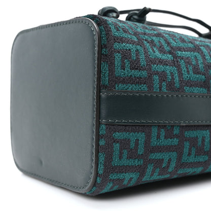 Fendi Chenille Vitello F is Fendi Micro FF Mini Mon Tresor Bucket Bag Verde Inglese