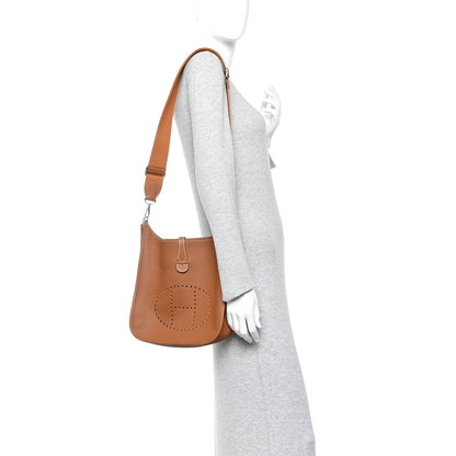 Hermes Taurillon Clemence EVELYNE III PM Gold