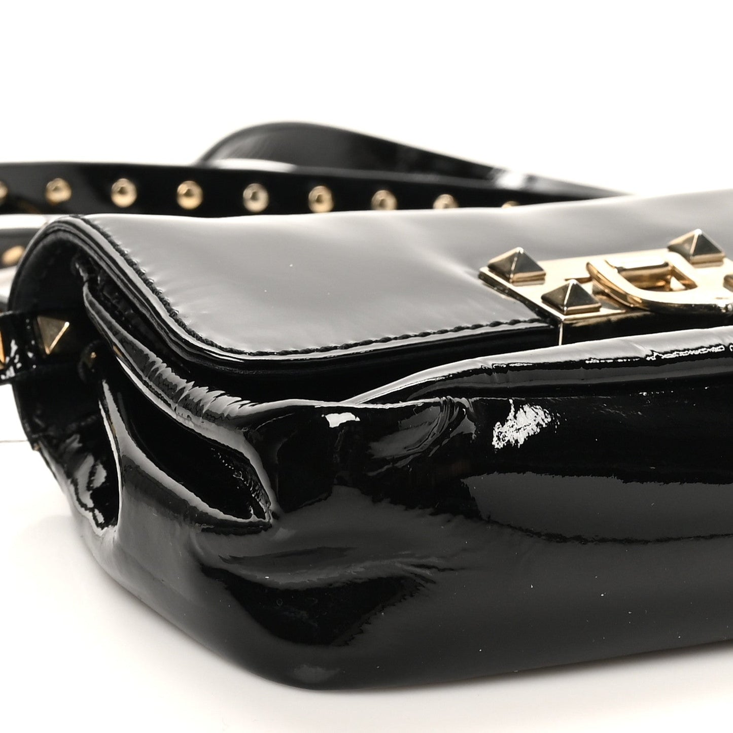 Valentino Garavani Patent Rockstud Flip Lock Flap Black