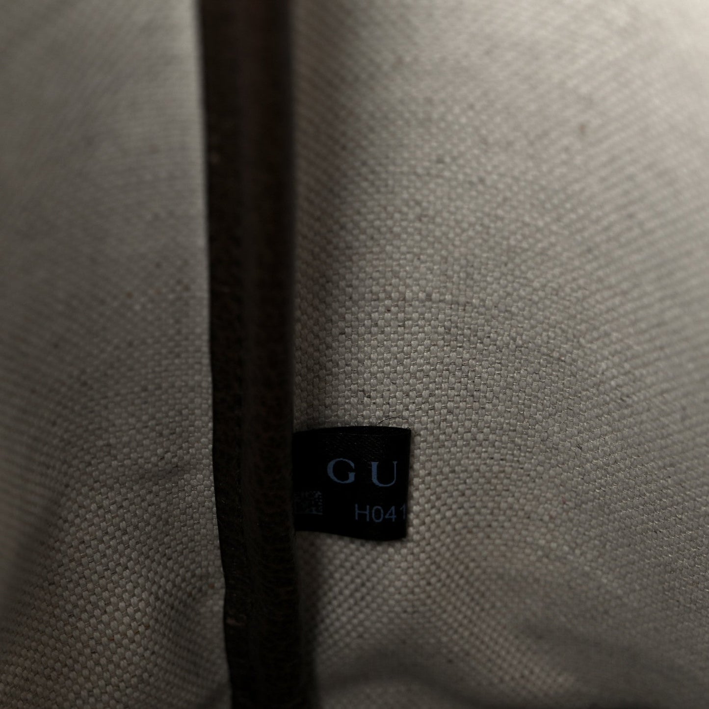 Gucci GG Supreme Monogram Textured Calfskin Small Ophidia Shoulder Tote Bag Beige Ebony New Acero