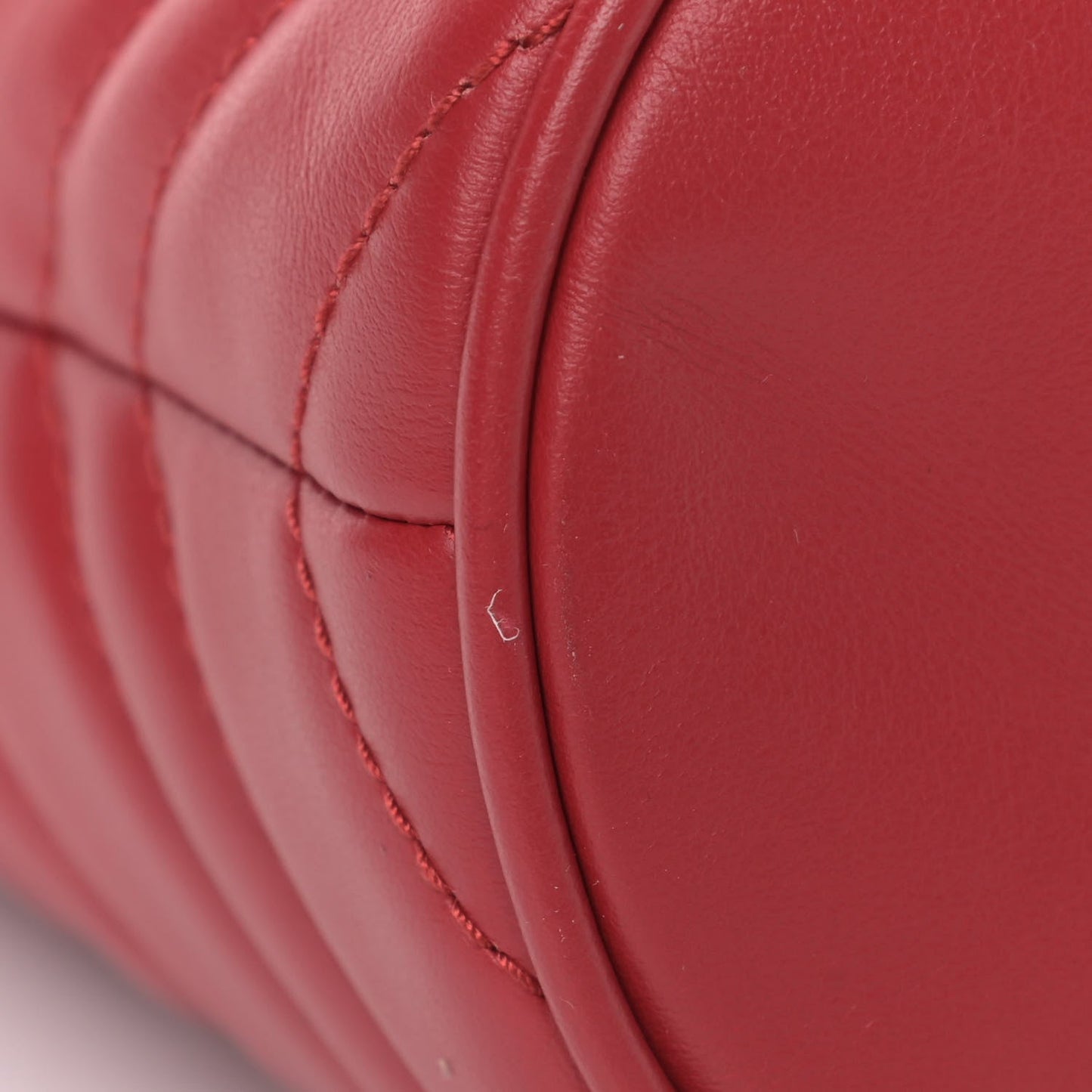 Gucci Calfskin Matelasse Mini GG Marmont 2.0 Bucket Bag Hibiscus Red