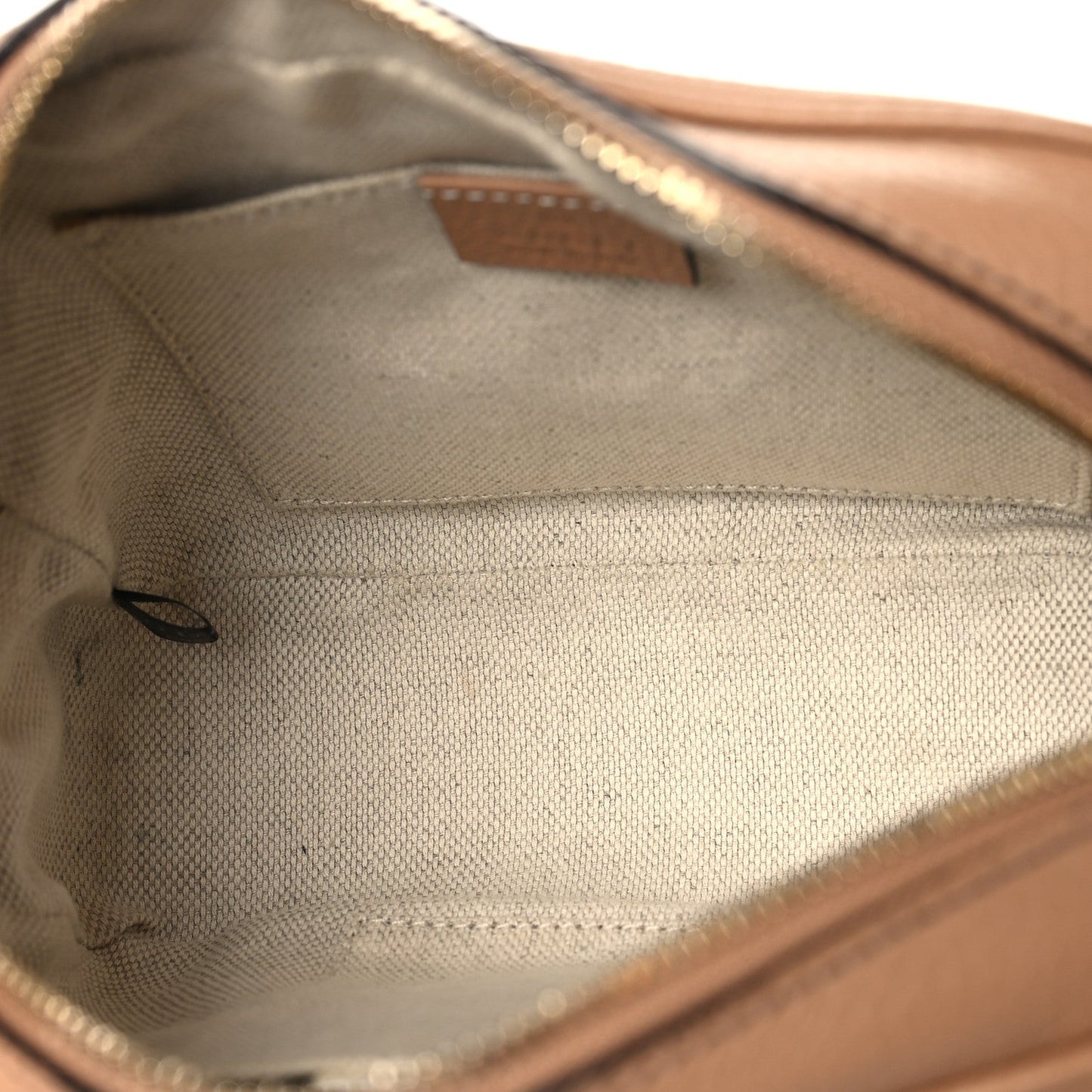 Gucci Pebbled Calfskin Small Soho Disco Bag Camelia