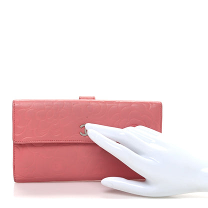 Chanel Lambskin Camellia Embossed Large Brilliant Flap Wallet Pink