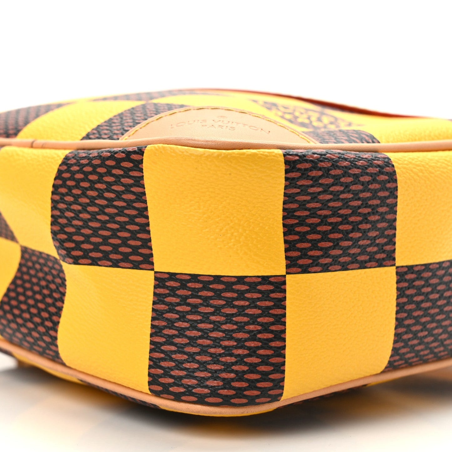 Louis Vuitton Damier Pop Chess Messenger Jaune Mat