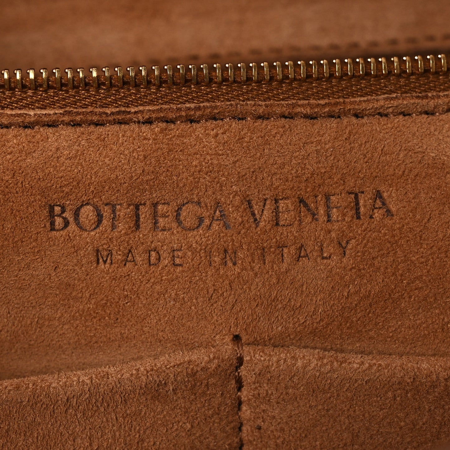 Bottega Veneta Grained Calfskin Maxi Intrecciato Medium Arco Nude
