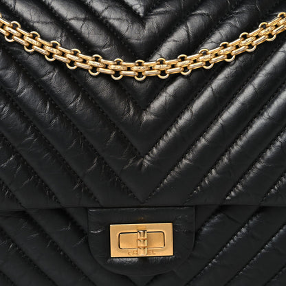 Chanel Aged Calfskin Chevron Quilted 2.55 Reissue 226 Flap  Black