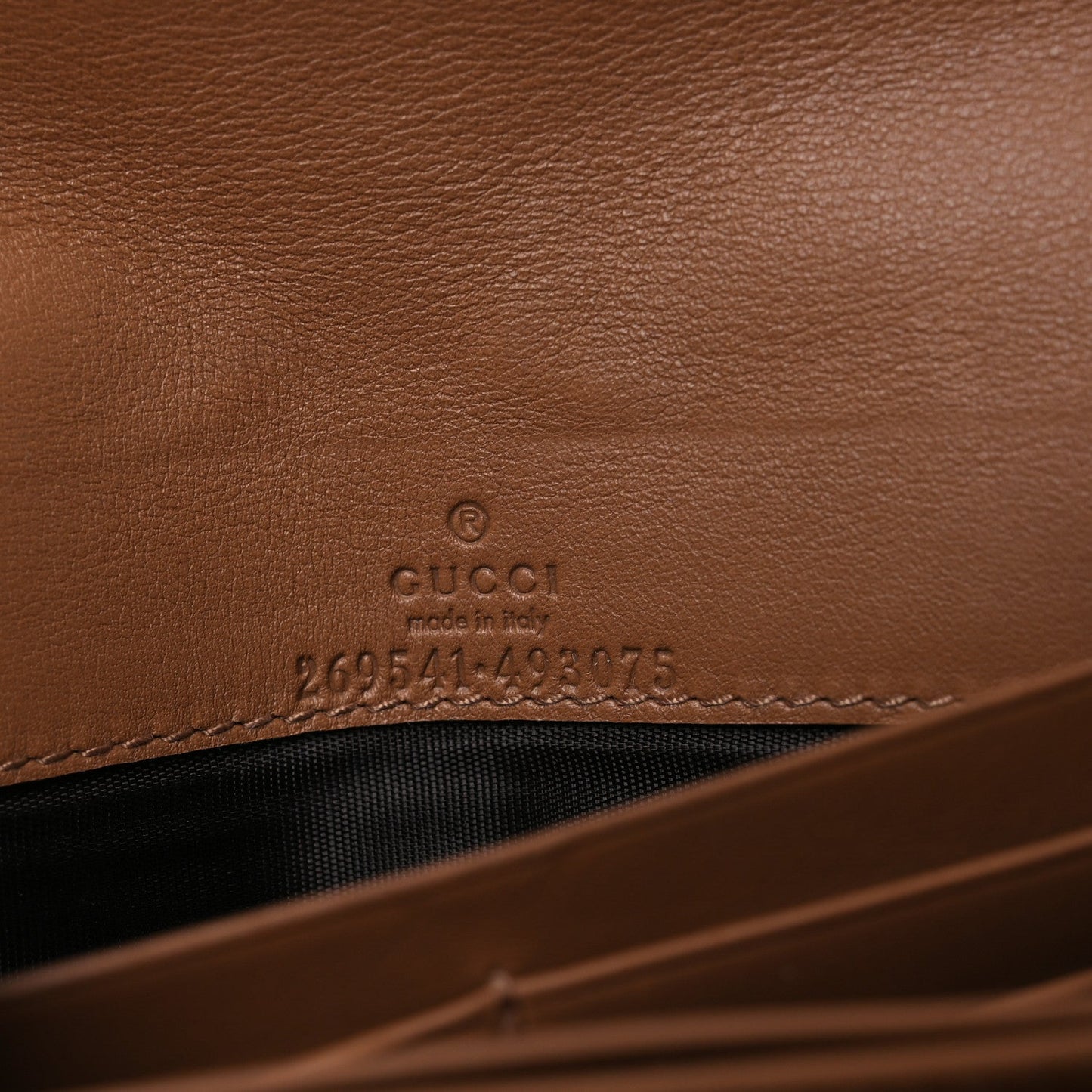 Gucci Soft Microguccissima Dice Chain Wallet Beige