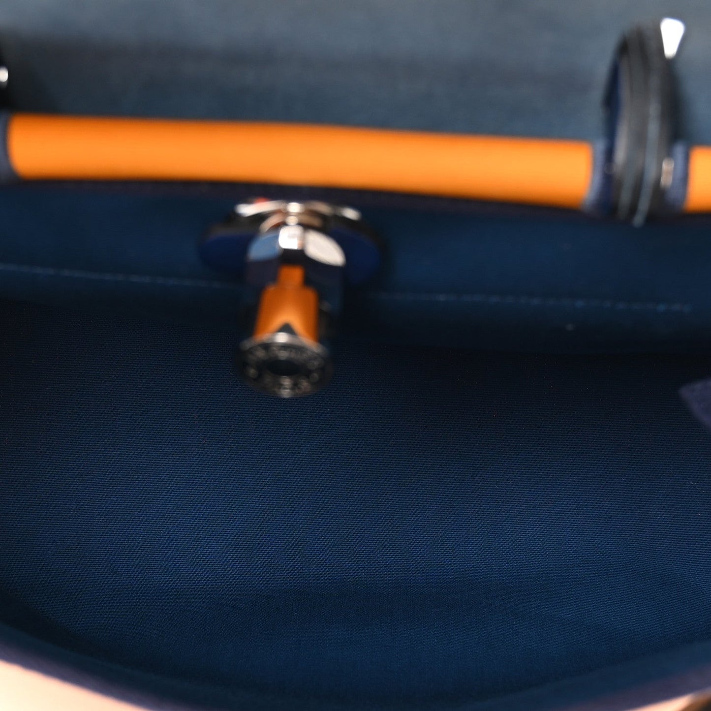 Hermes Military Toile Vache Hunter Verso Herbag Zip Retourne 31 PM Jaune Or Bleu Outremer Bleu Saphir