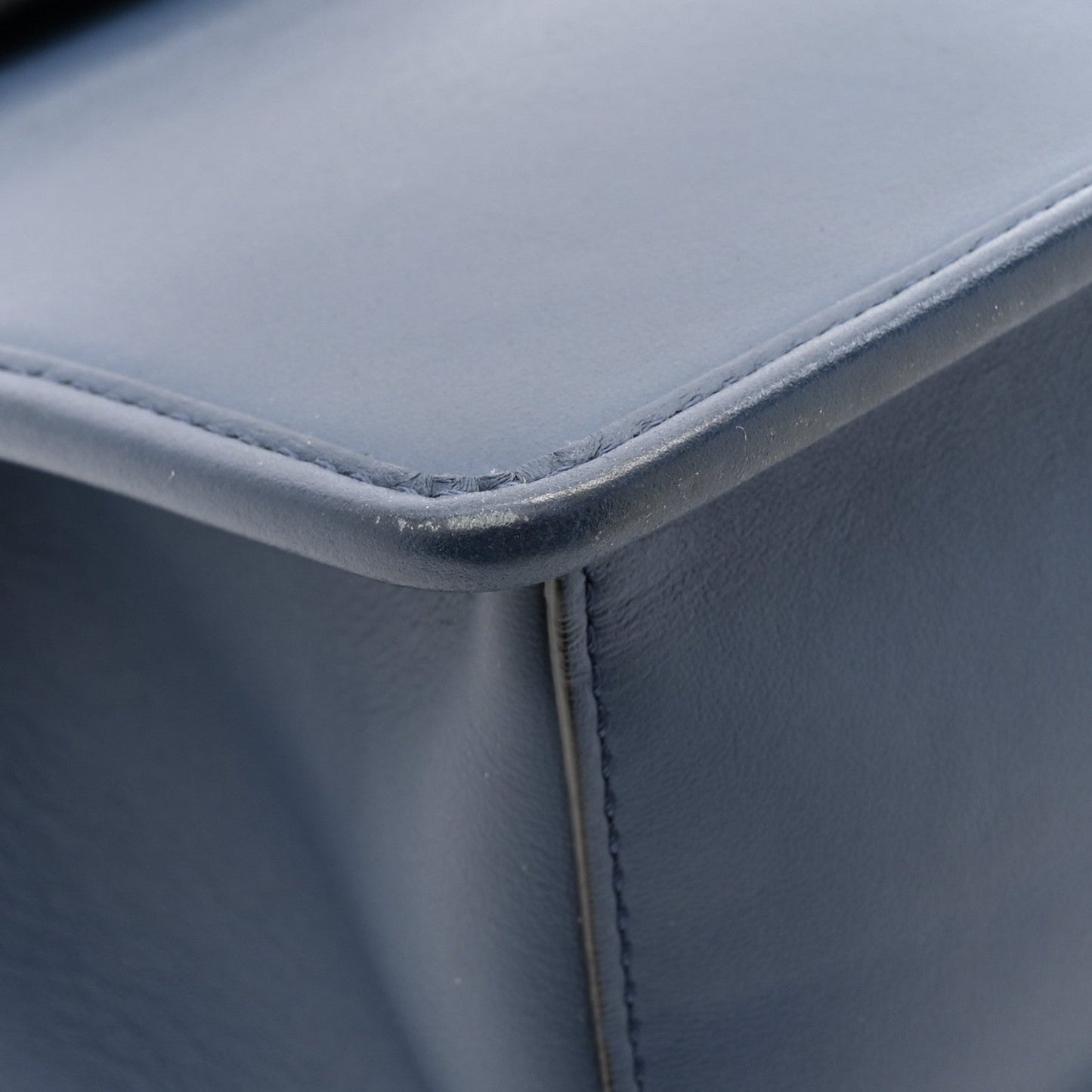 Fendi Vitello Century Opaco F is Fendi Kan I Shoulder Bag Blu Scuro