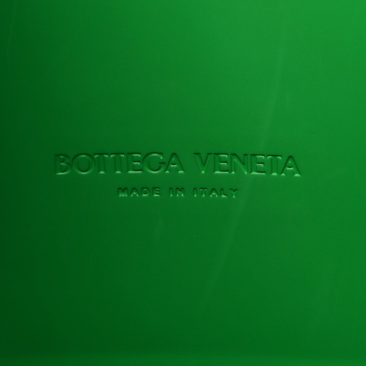 Bottega Veneta Rubber Maxi Intrecciato Medium Arco Grass