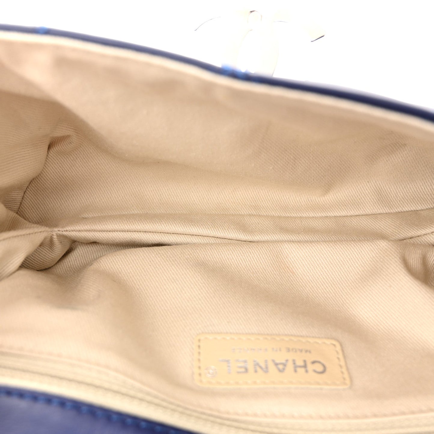Chanel Calfskin Quilted Double Stitch Hamptons Clutch with Chain Blue