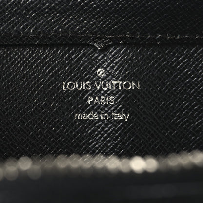 Louis Vuitton Taiga Baikal Pochette Ardoise